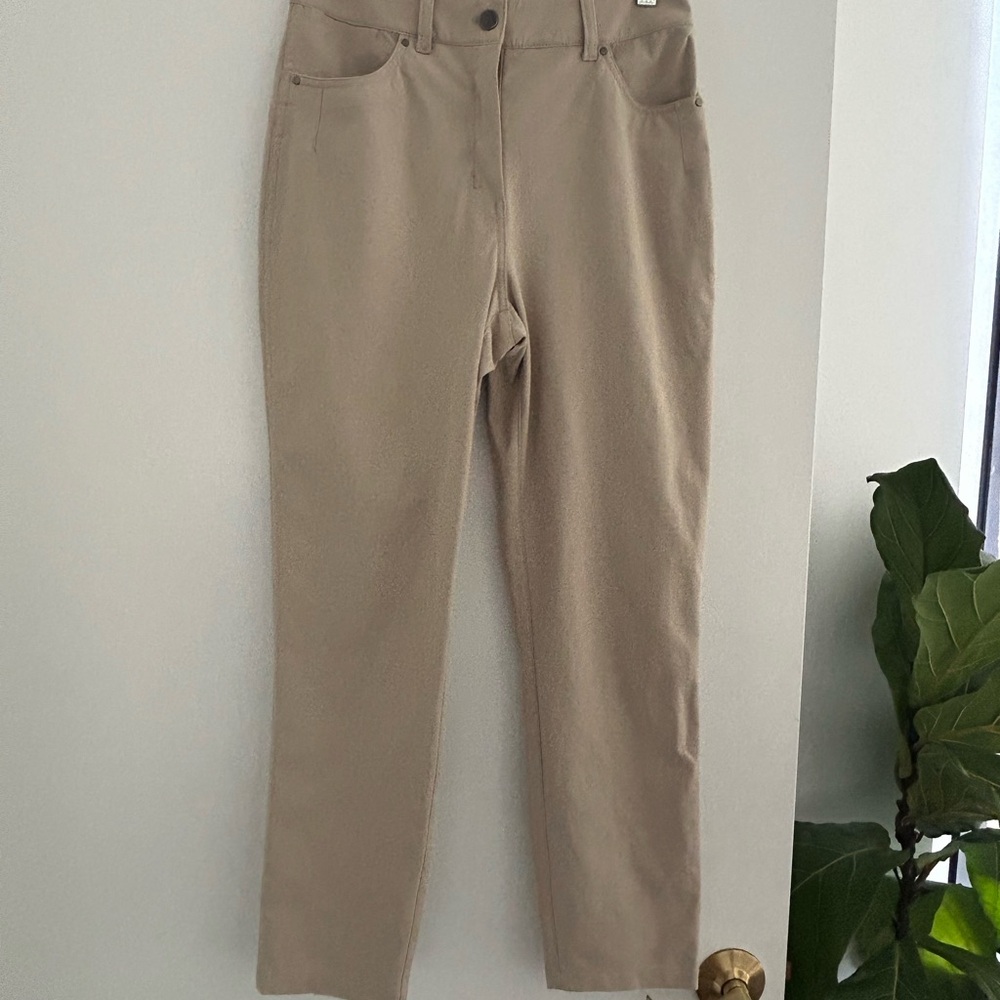 Lululemon - Women's City Sleek 5 Pocket 7/8 Pant